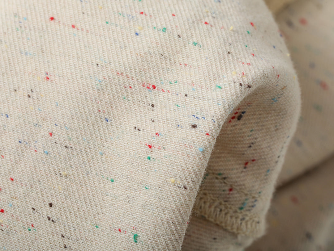 Colored-Yarn White Denim Cargo jeans
