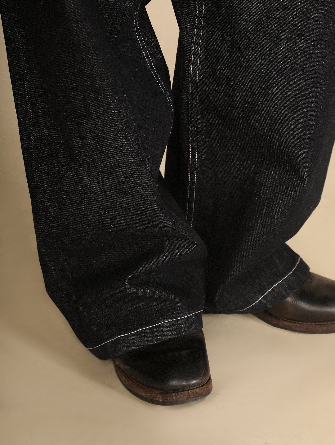 "Sun Never Sets" Wide-Leg jeans