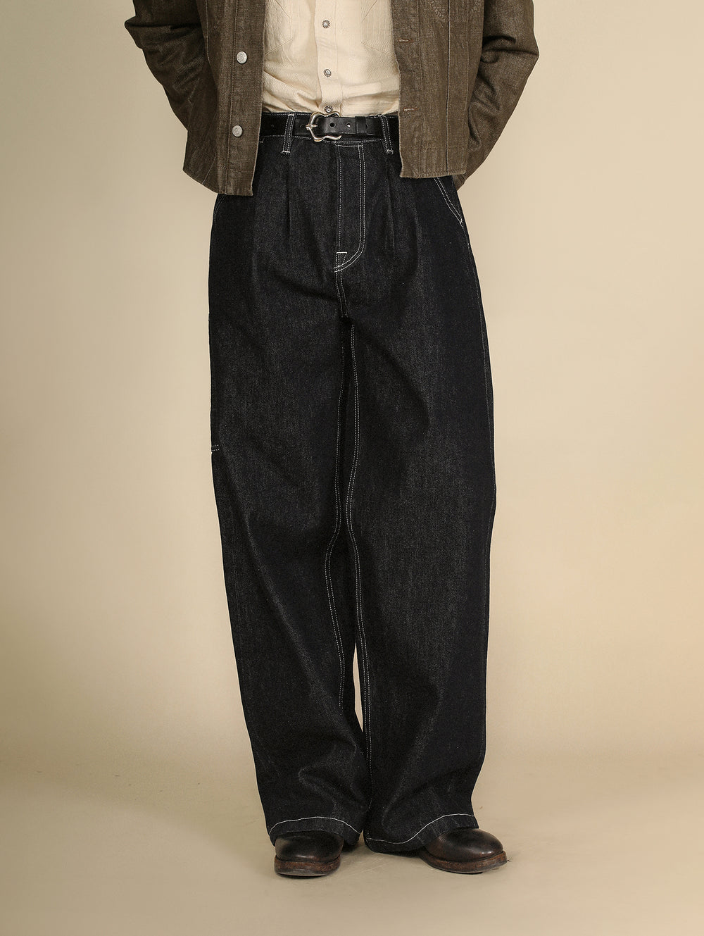 "Sun Never Sets" Wide-Leg jeans