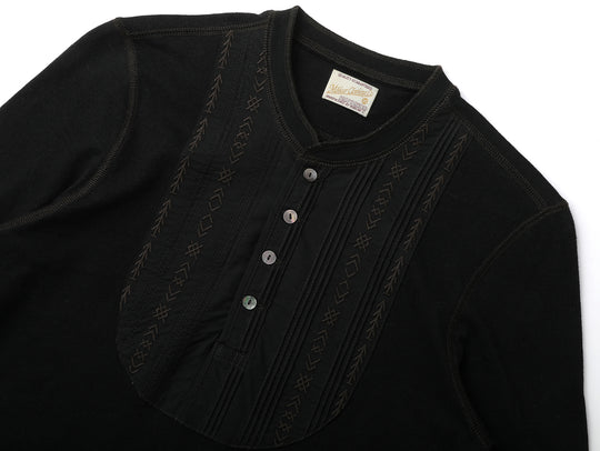 Western Series Women's Embroidered Bib-front Henley shirt-Black