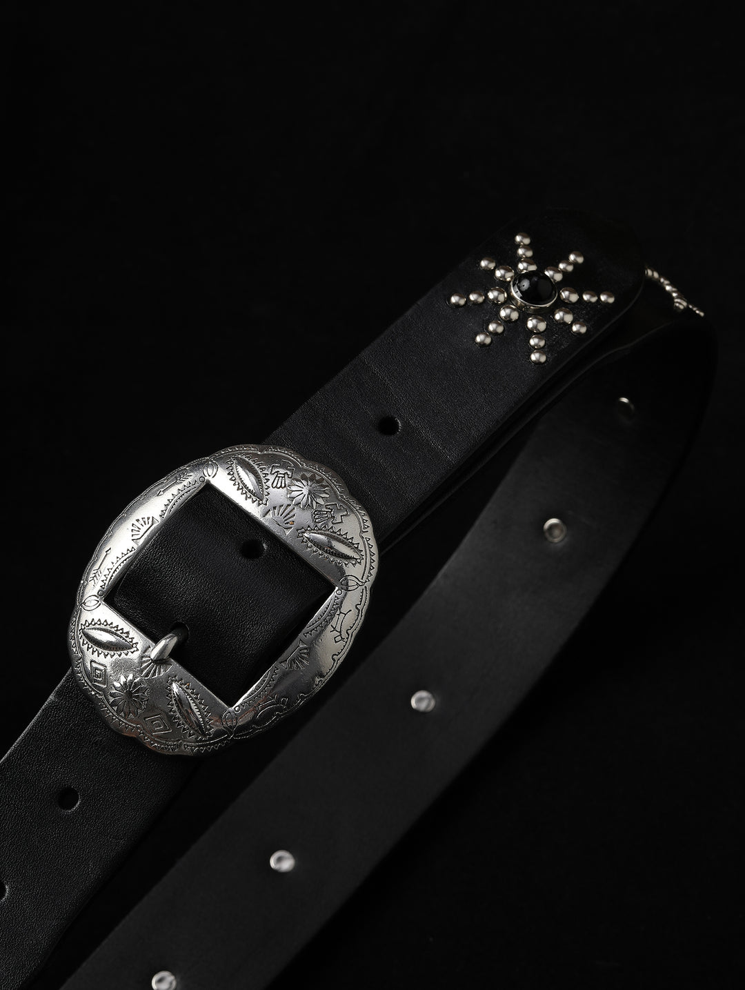 Western-Engraved Pin-Buckle Leather Belt