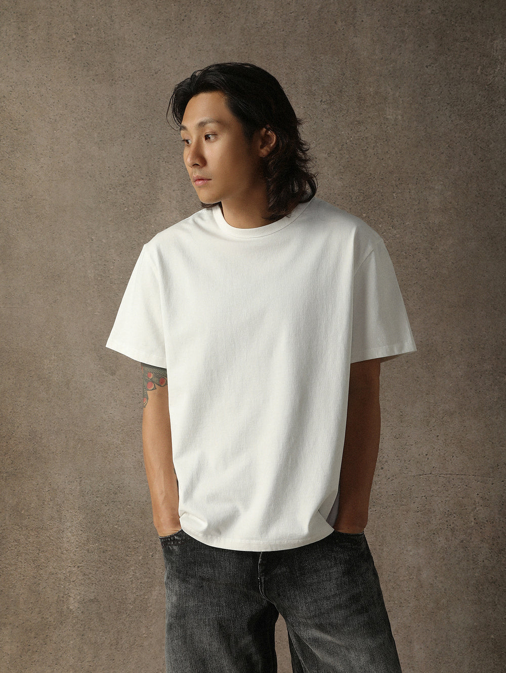 Three-Color Regular Loose-Fit Crew Neck T-shirt-White