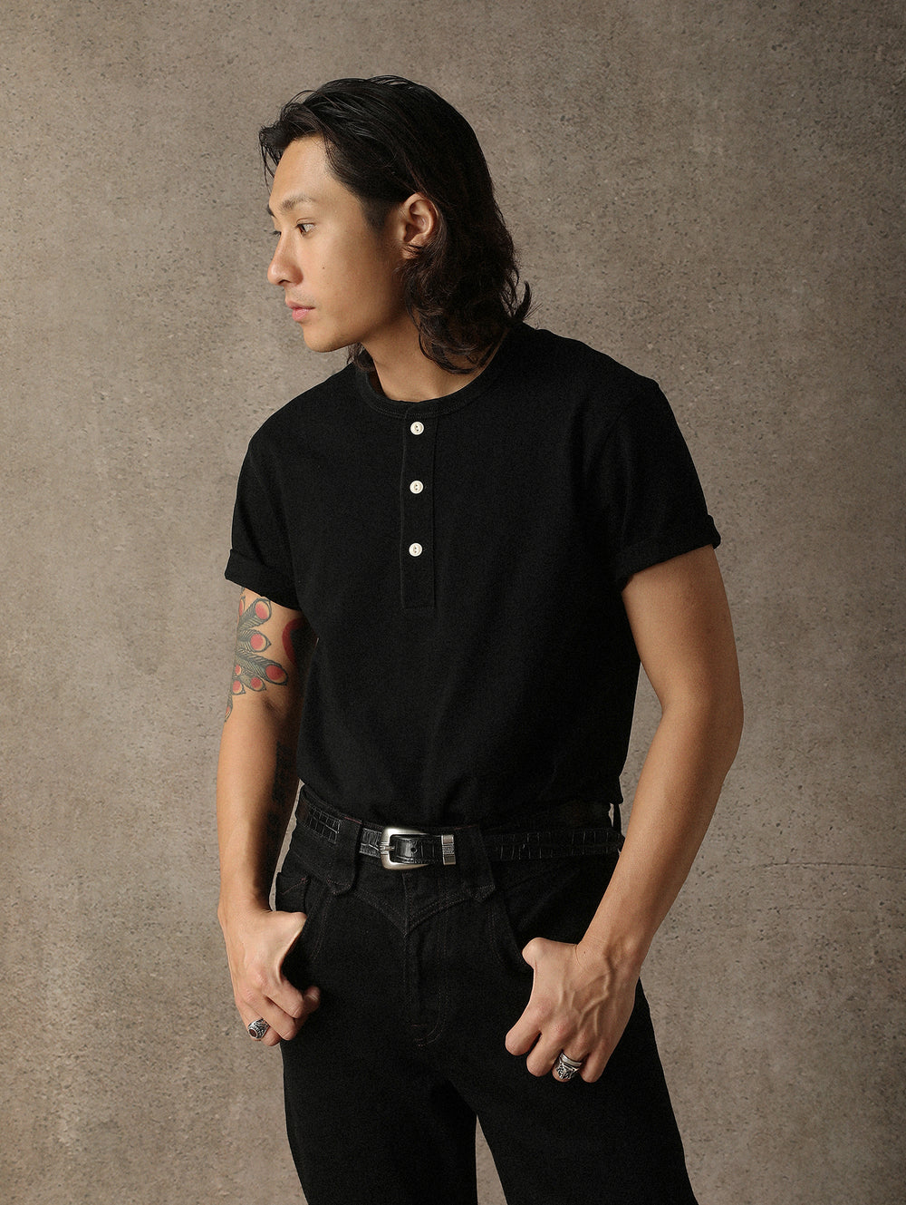 Three-Color Regular-Fit Henley T-shirt-Black