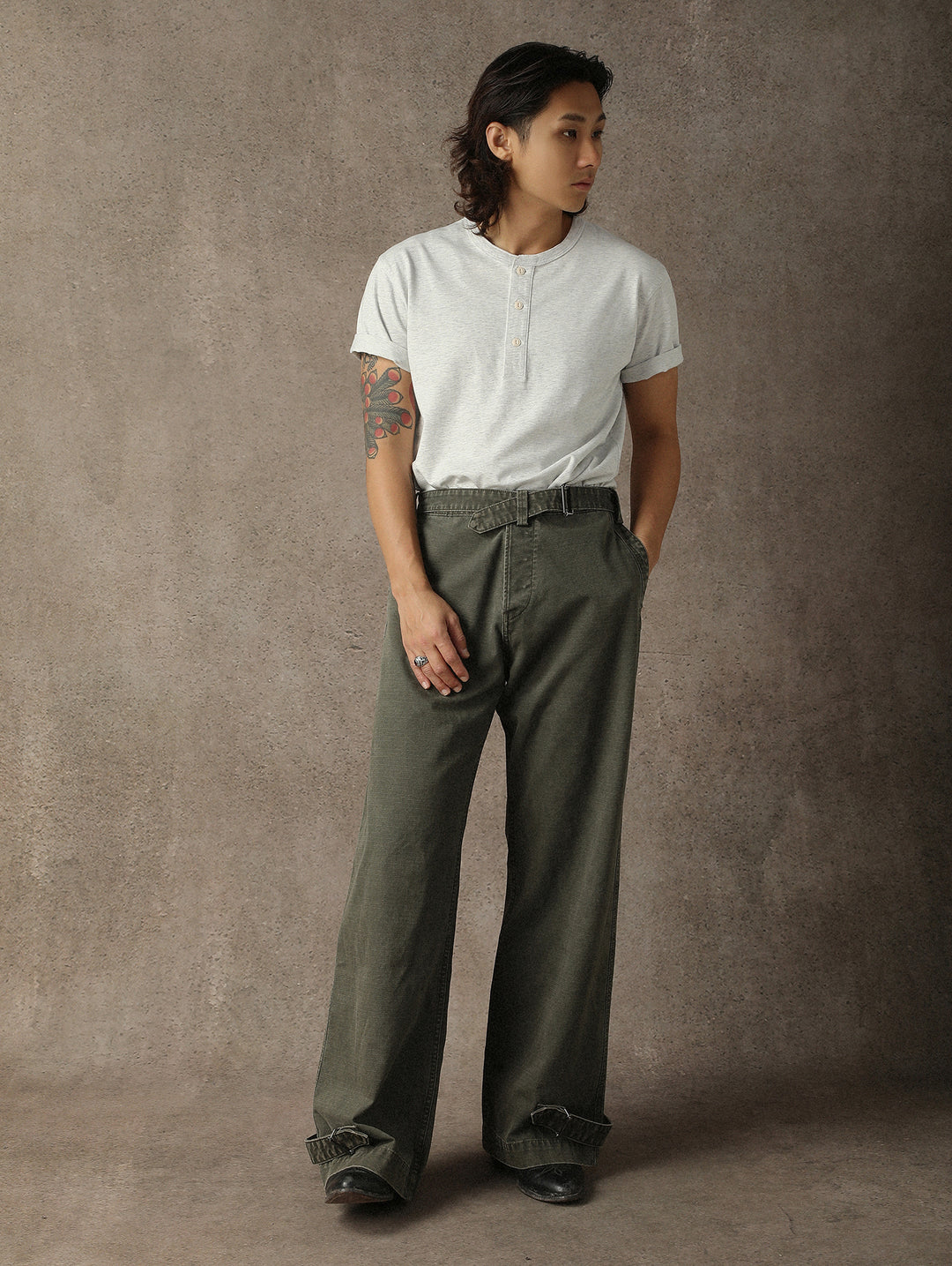 Three-Color Regular-Fit Henley T-shirt-Black