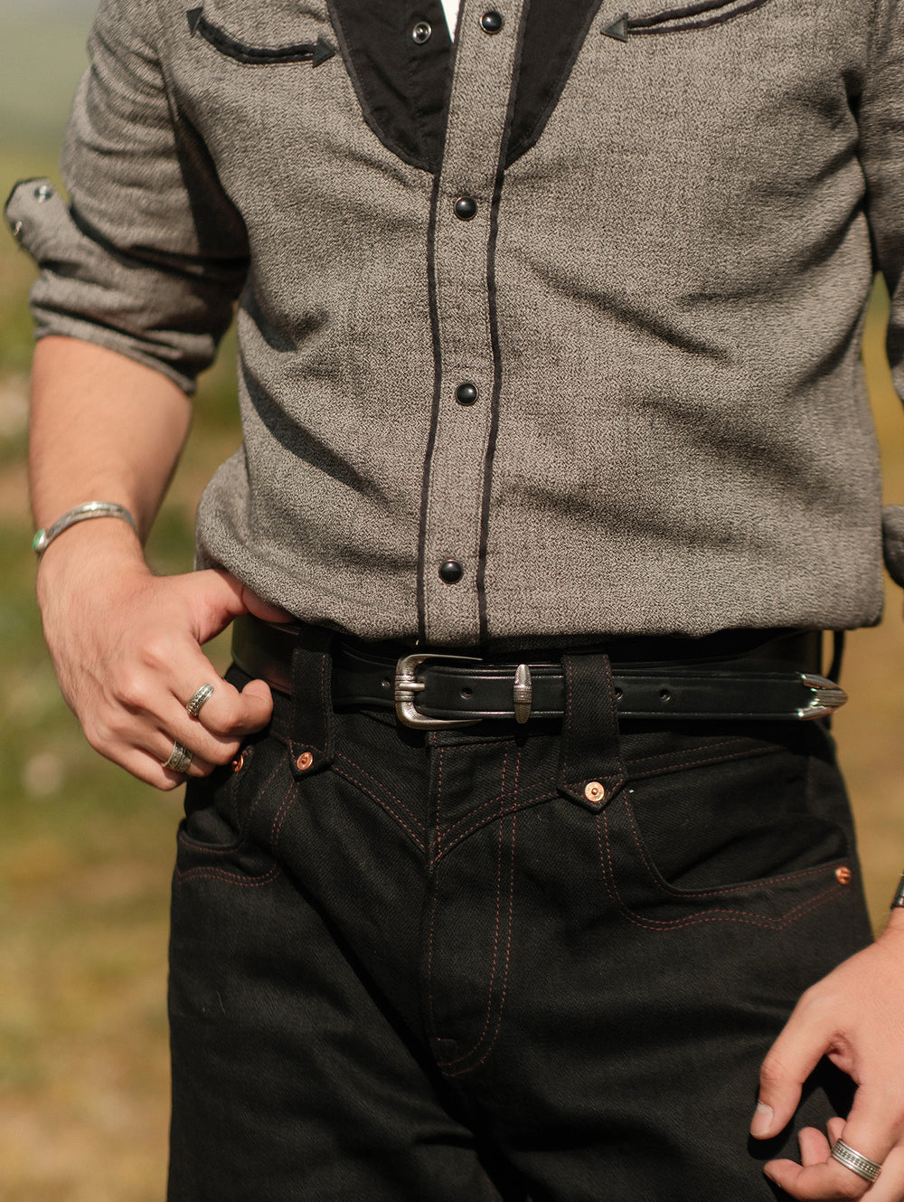 Horseshoe Pin Buckle Belt-Black