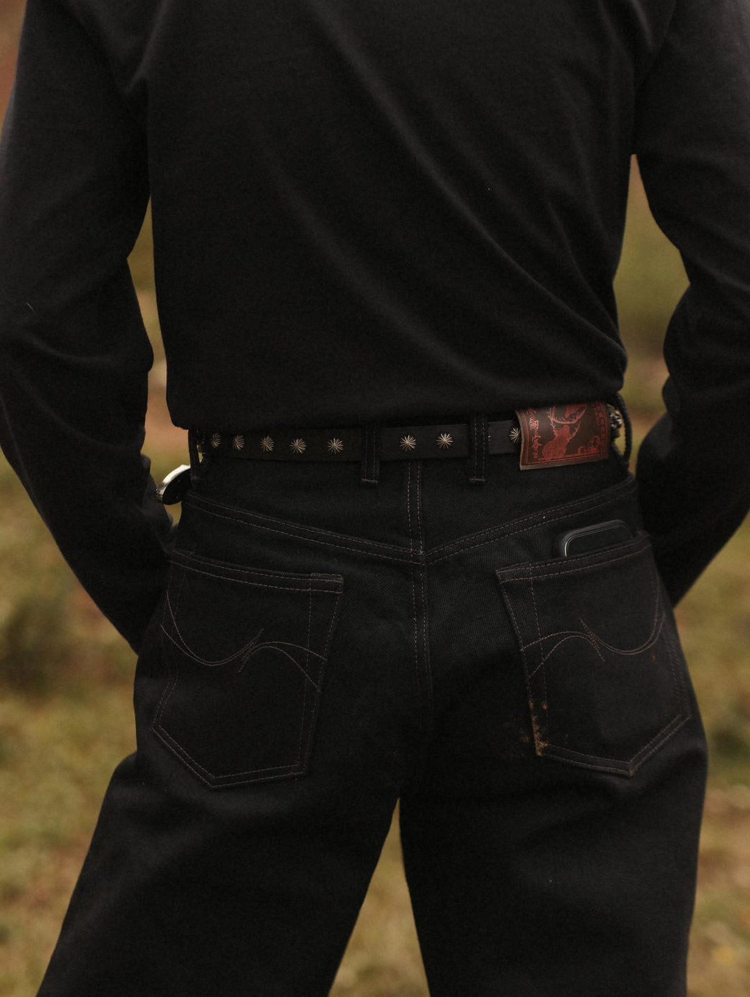Western Rivet Belt with Engraved Braided-Pattern Alloy Buckle-Black