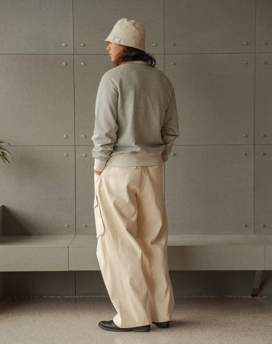 Colored-Yarn White Denim Cargo jeans