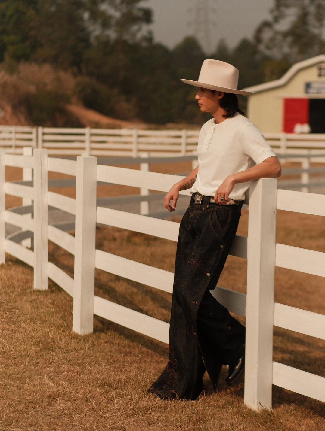 Western Series Floral Embroidered Henley T-shirt-White