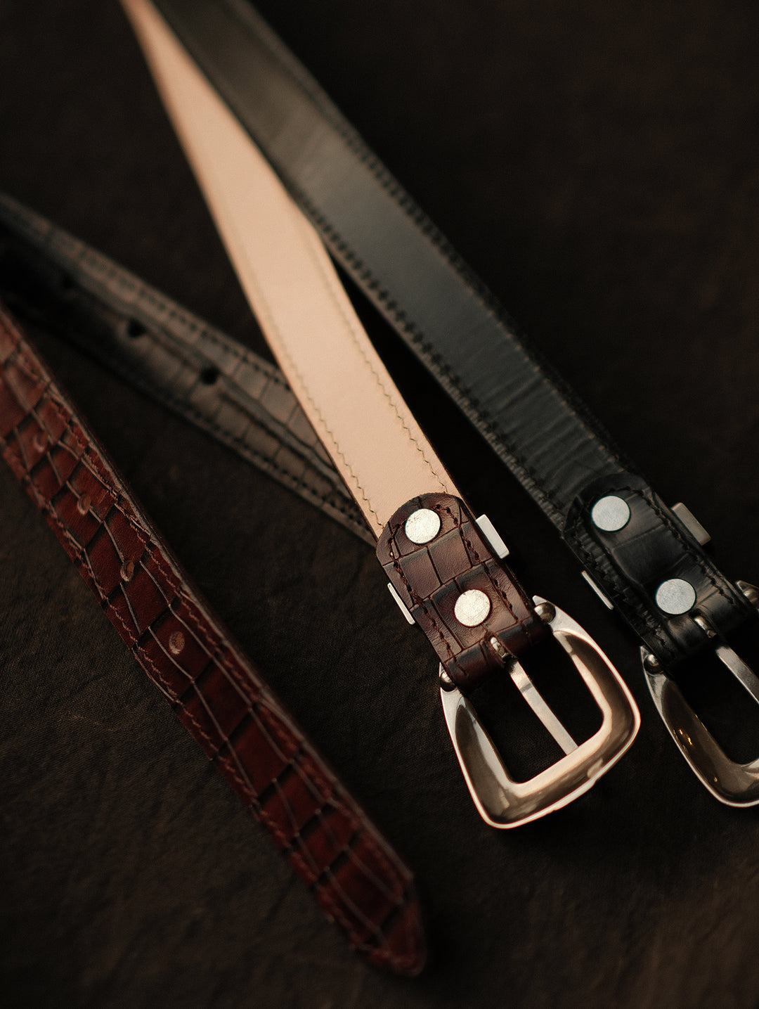 Crocodile-embossed Bamboo Knot Pattern Belt With Horsebit Buckle-Black
