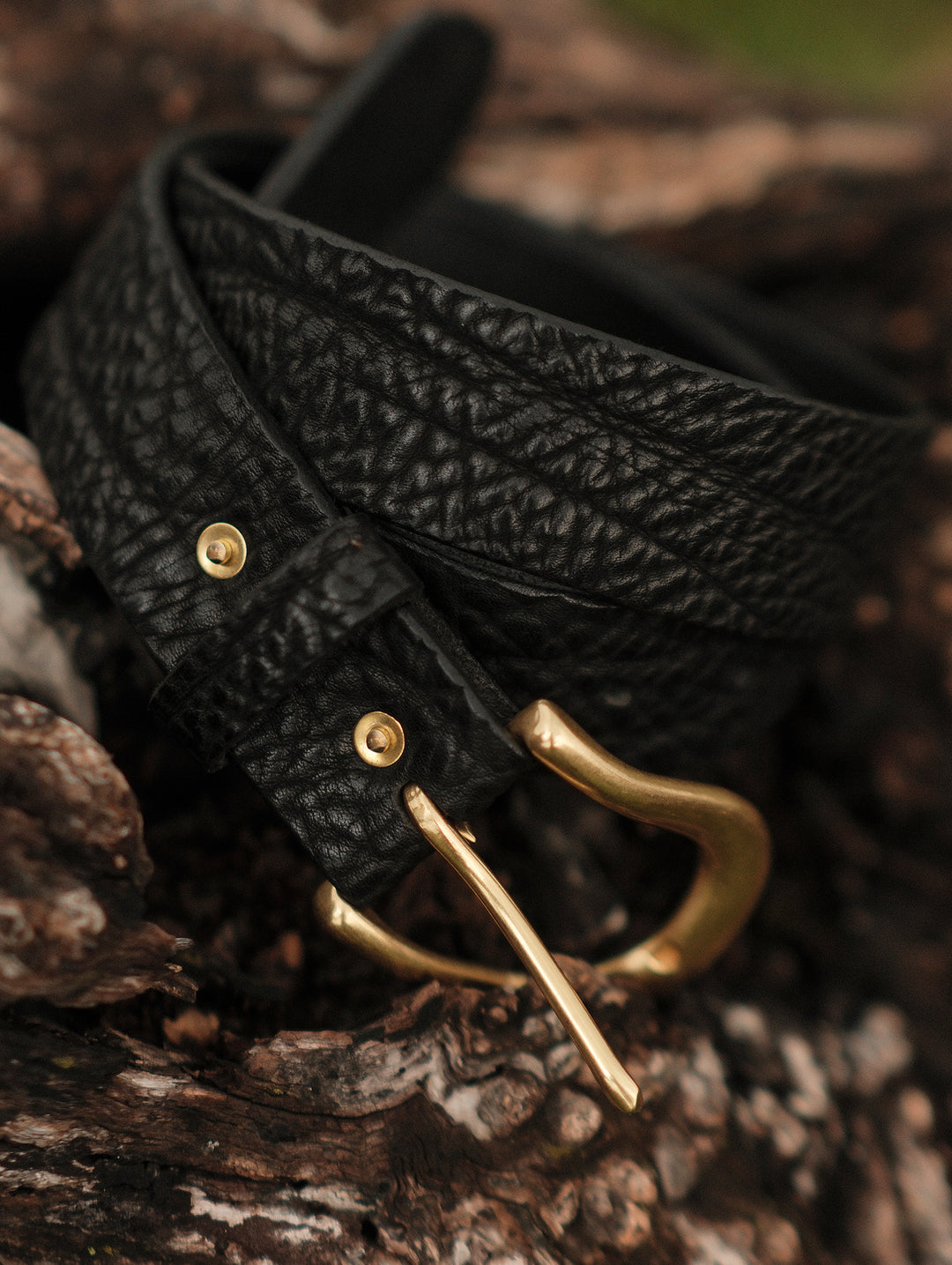 Brass Pin-Buckle Bison-Embossed Leather Belt-Curved Buckle