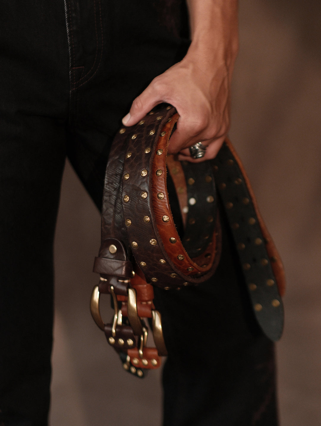 Bison-Grain Leather Cavalry Belt-Black