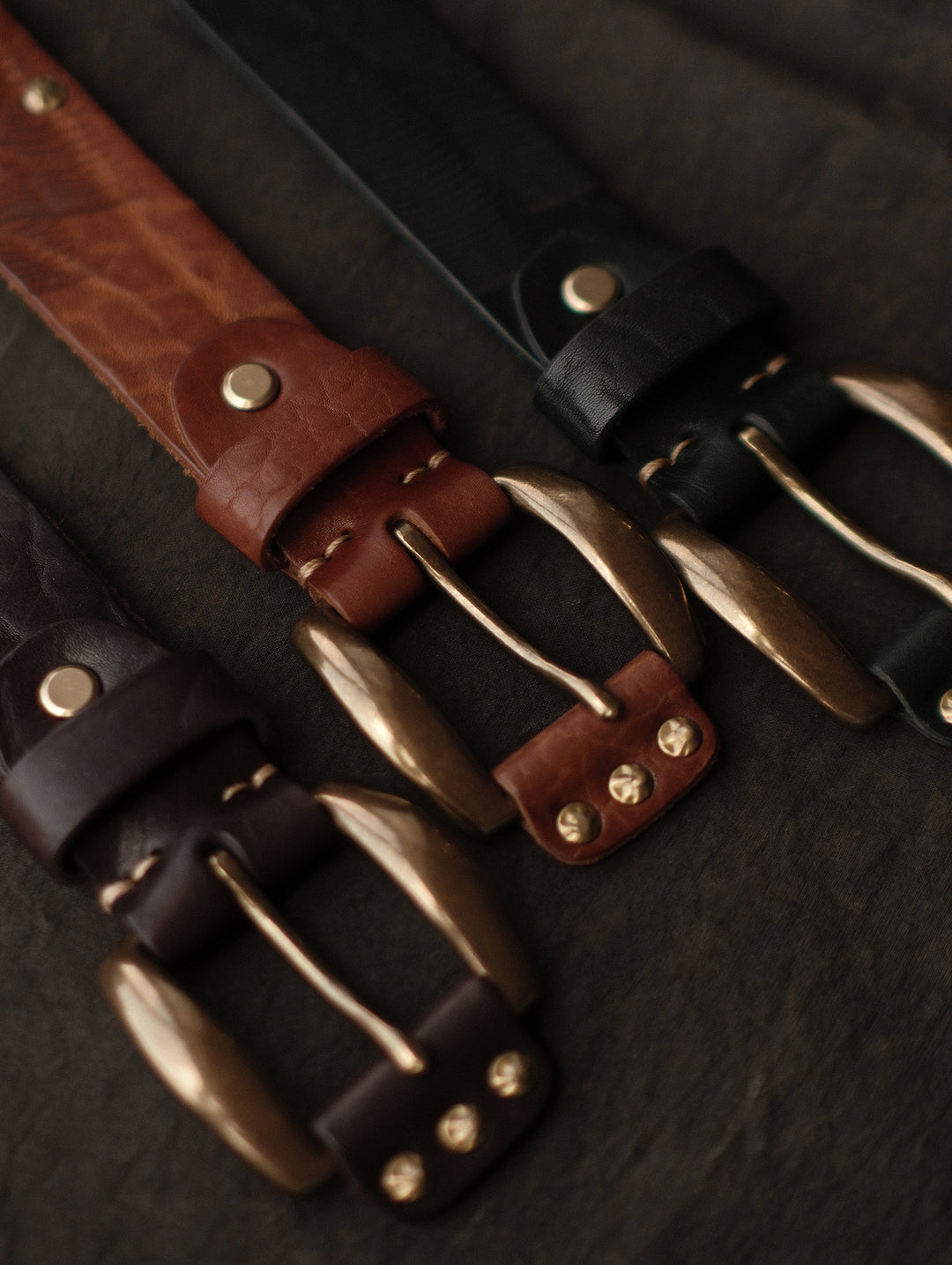 Bison-Grain Leather Cavalry Belt-Black
