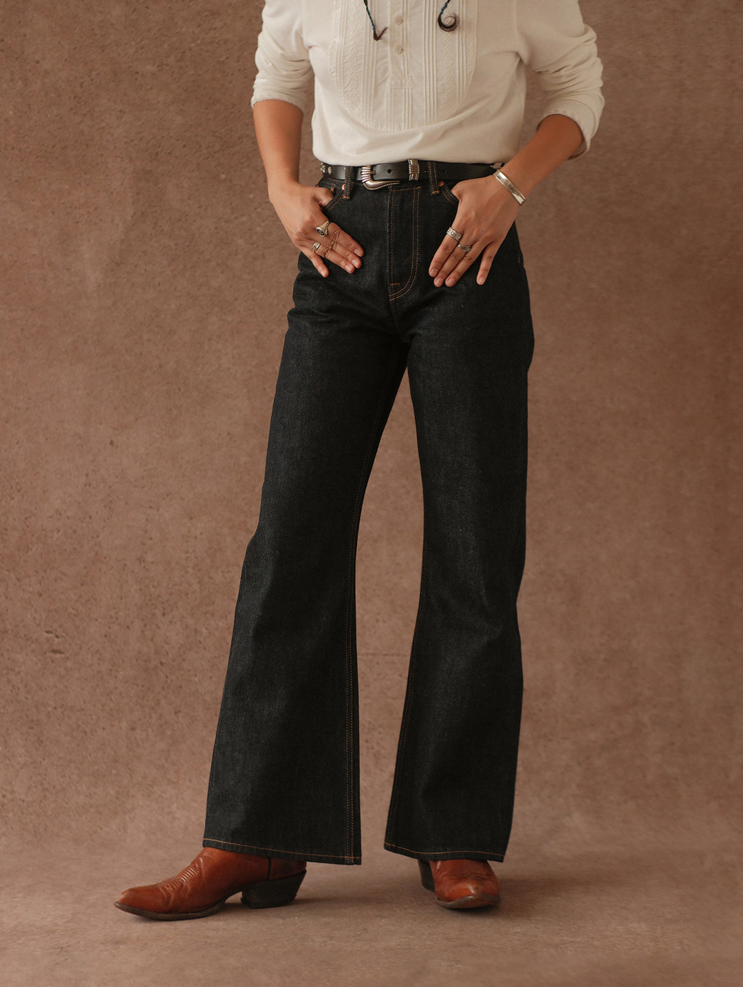 15oz Monroe II Flared jeans-Black Indigo