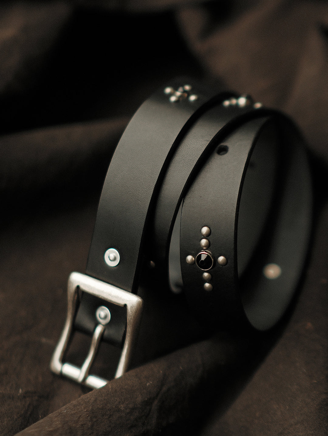 Glass Bead Rivet Belt-Black