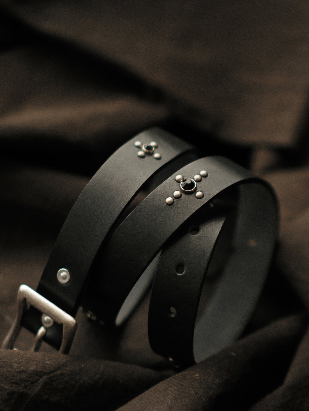 Glass Bead Rivet Belt-Black