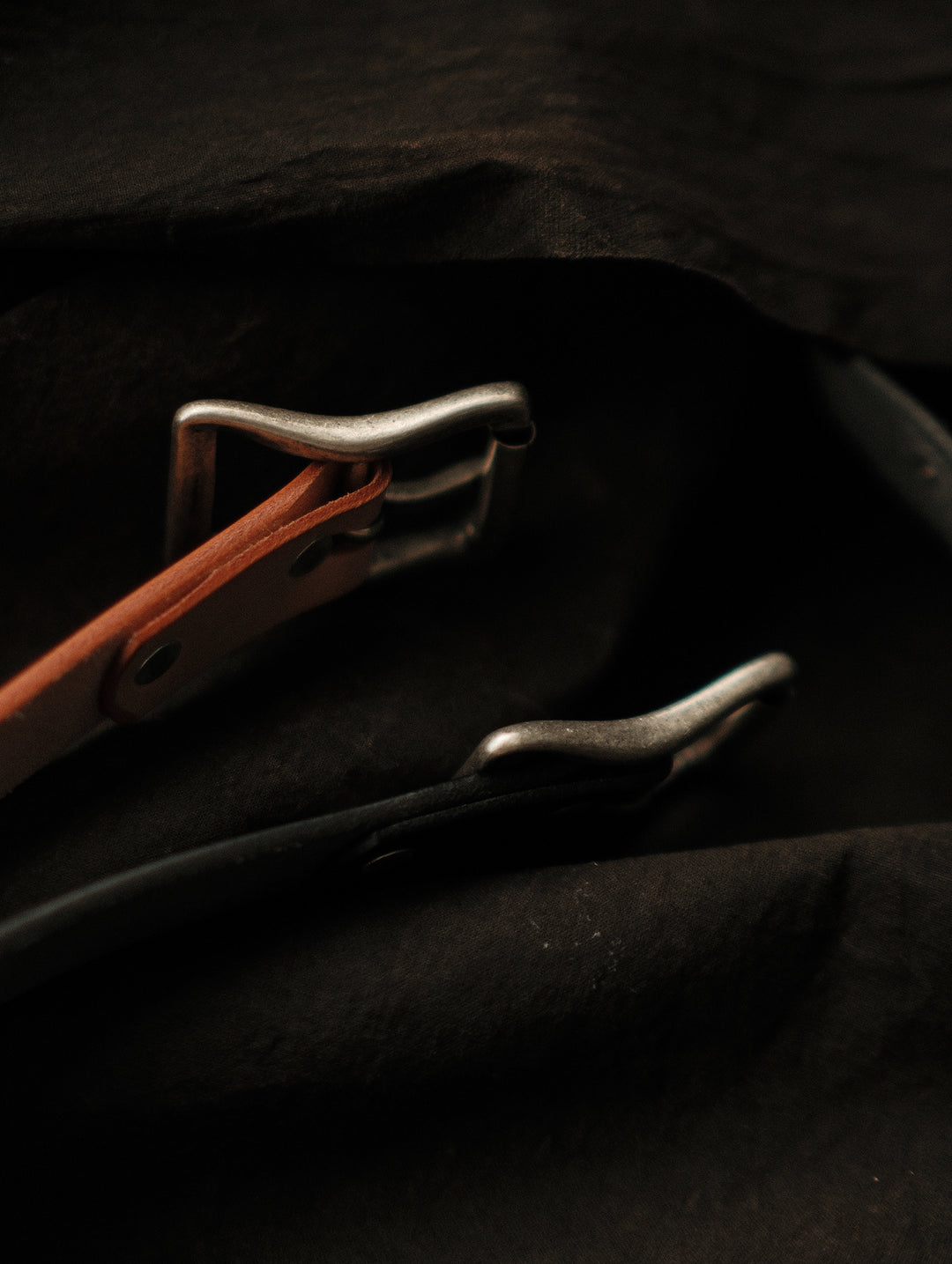 Glass Bead Rivet Belt-Black