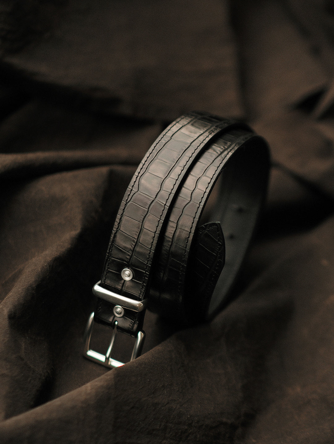Alligator Bamboo-joint Patterned Embossed Square Buckle Belt-Black