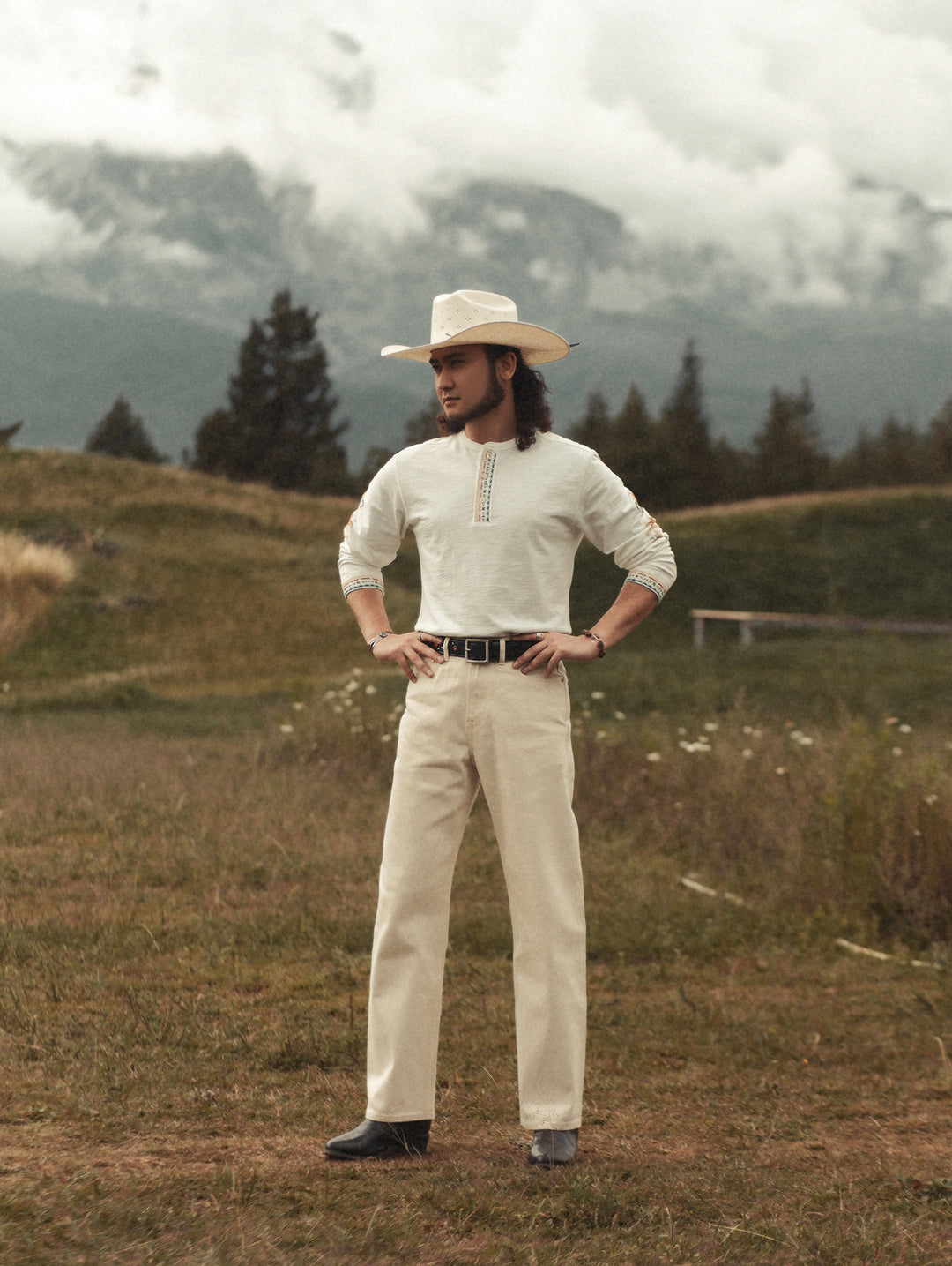 Western Series Embroidered Henley shirt-White