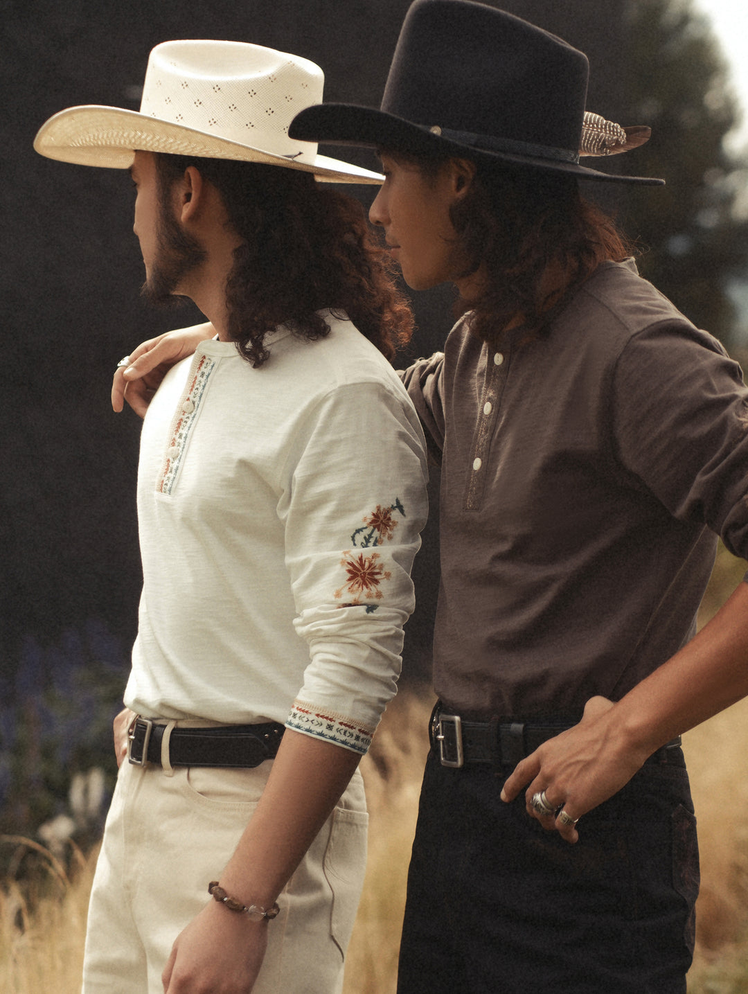 Western Series Embroidered Henley shirt-White