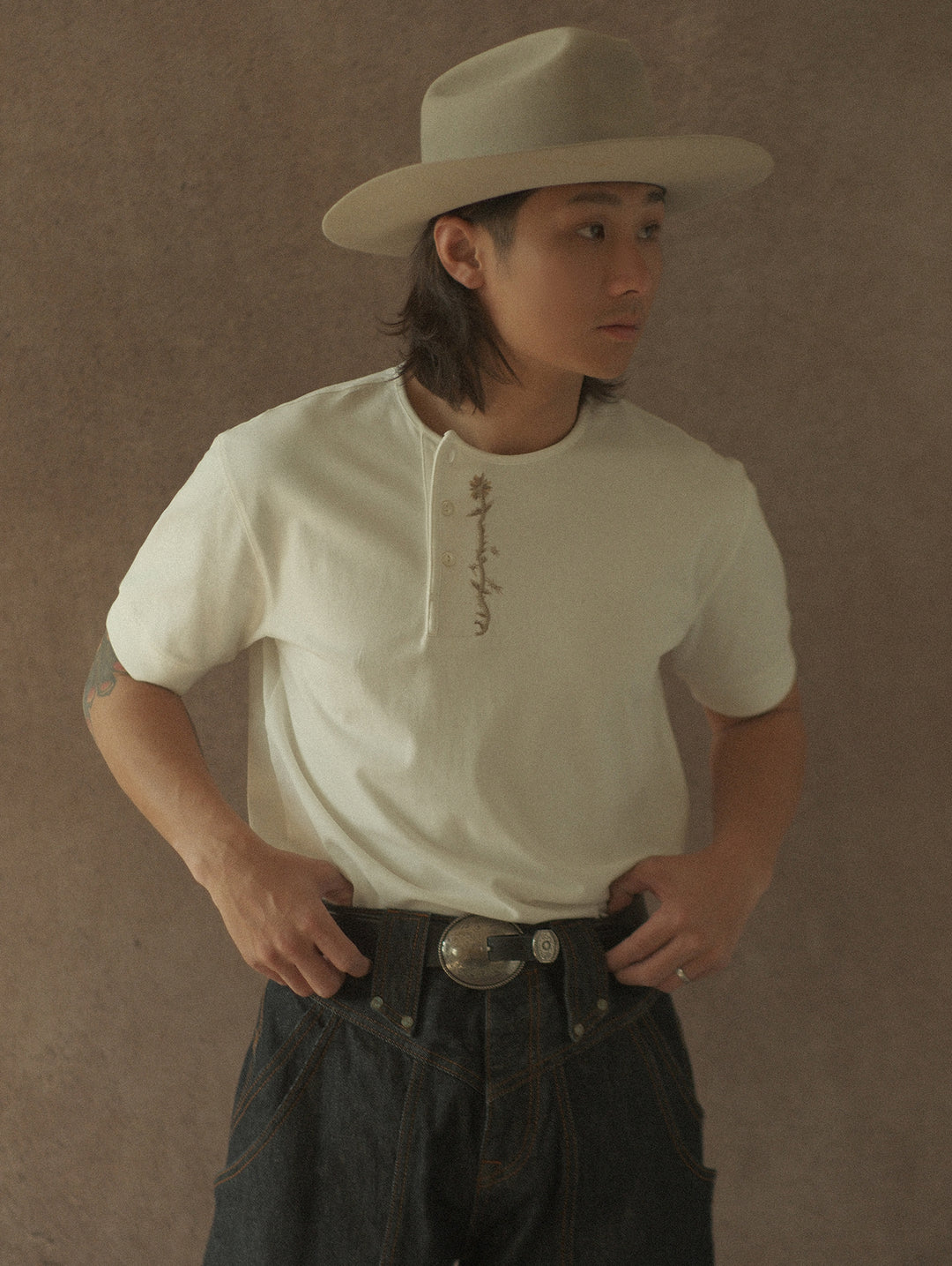 Western Series Floral Embroidered Henley T-shirt-White