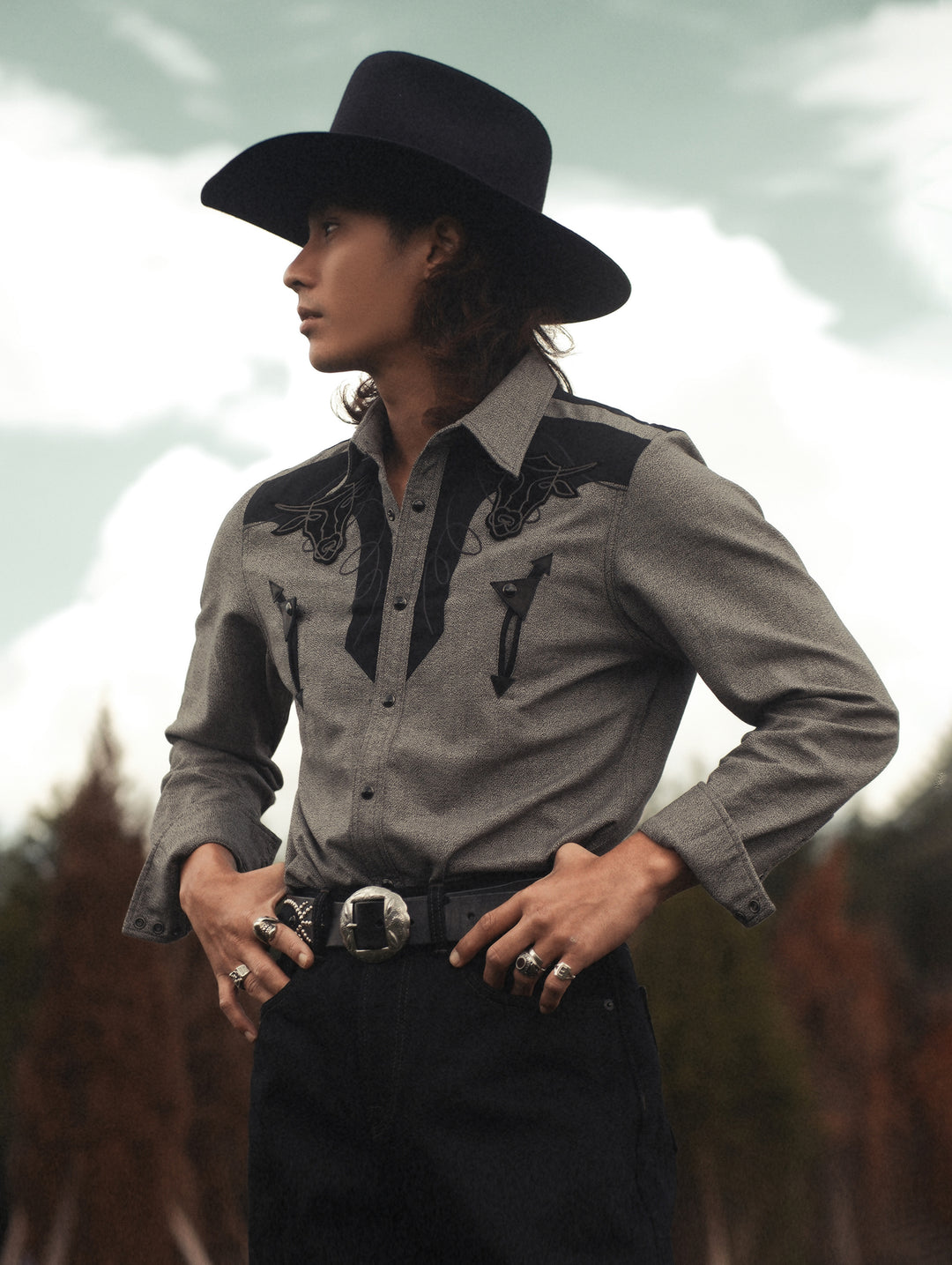 Western Series Salt-and-Pepper Panel Leather Embroidered shirt