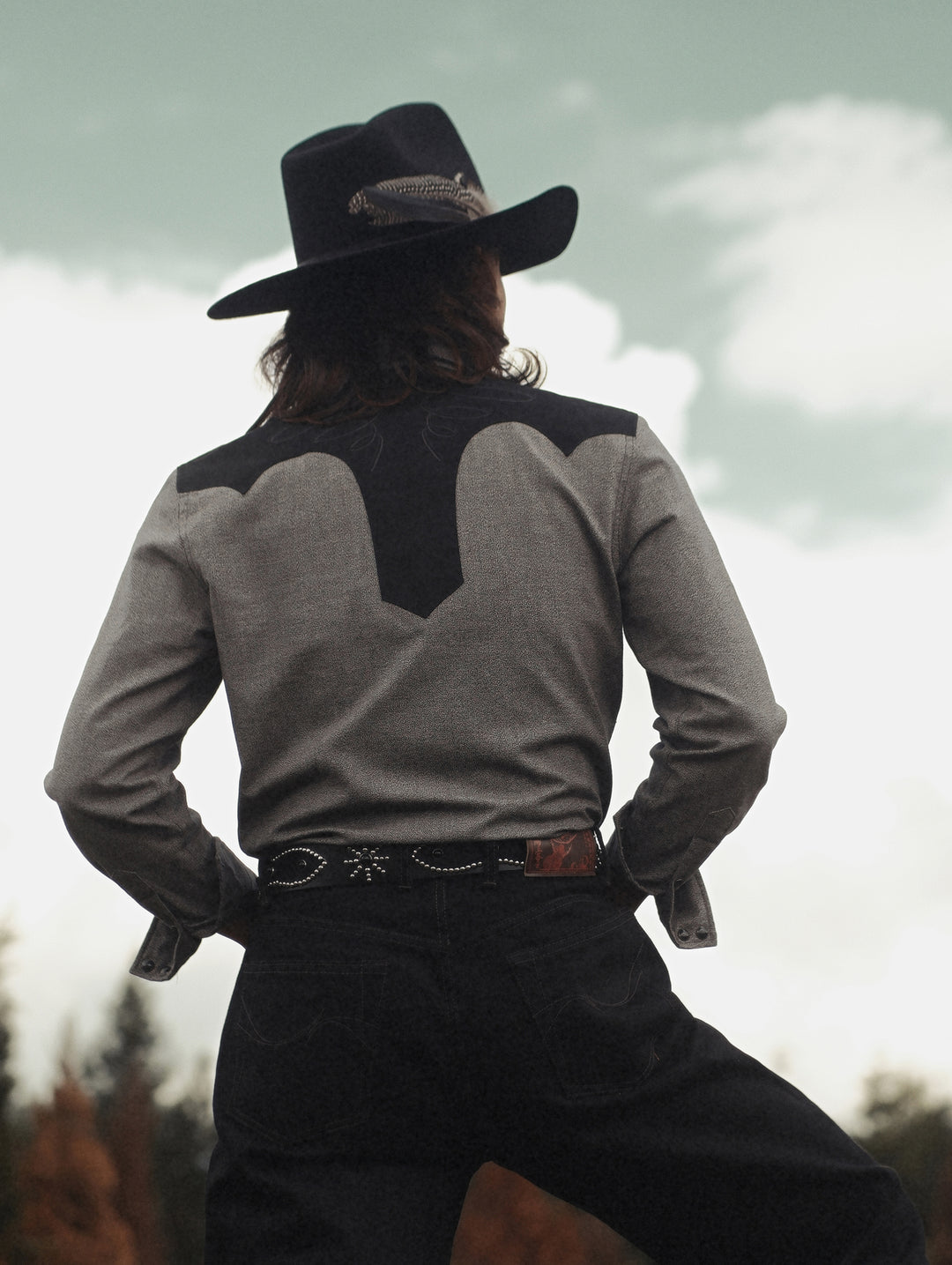Western Series Salt-and-Pepper Panel Leather Embroidered shirt