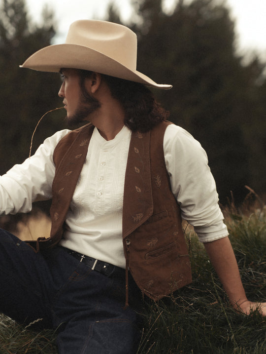 Western Series Embroidered Bib-front Henley shirt-White