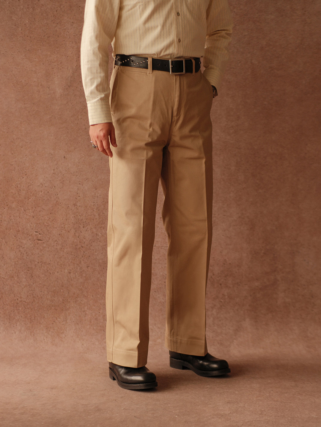 1937 Classic Khaki Chino pants