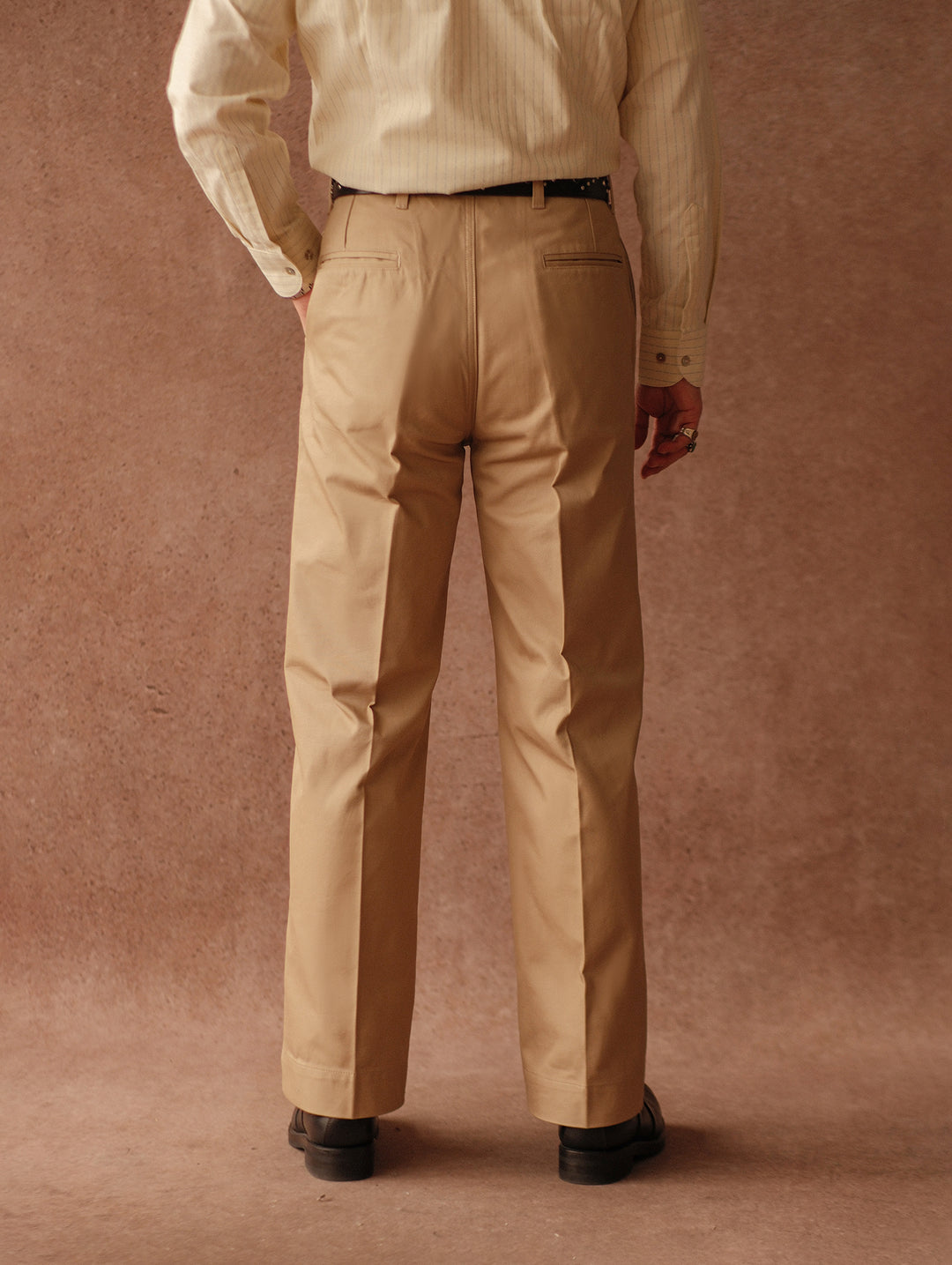 1937 Classic Khaki Chino pants
