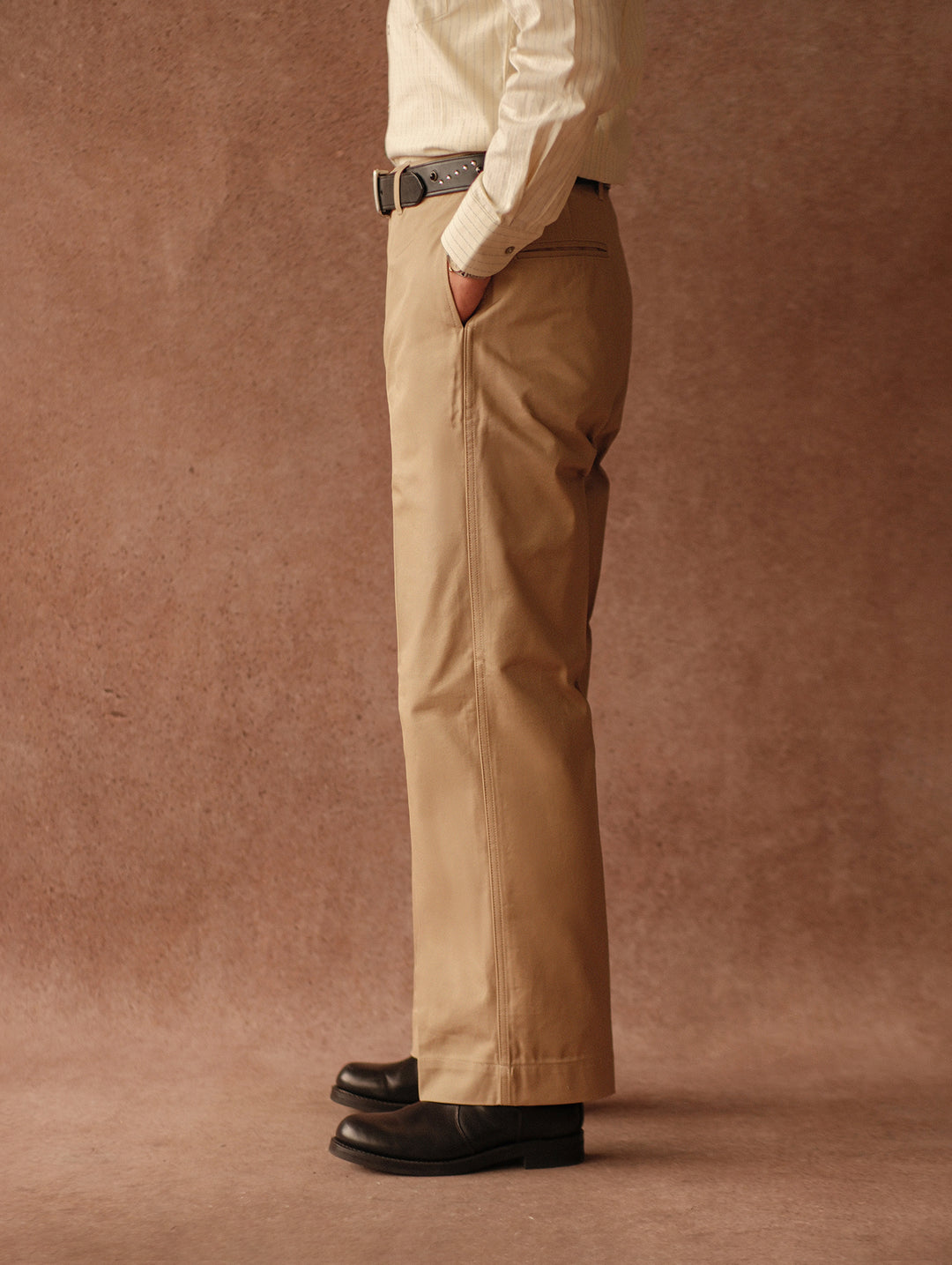 1937 Classic Khaki Chino pants