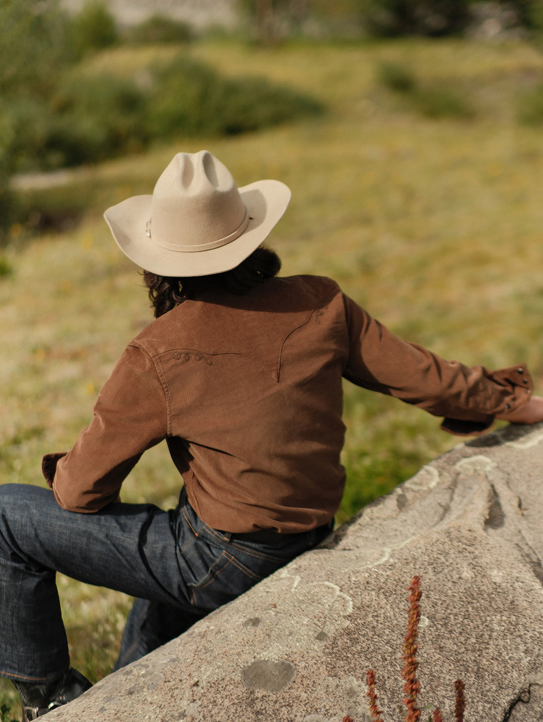 Western Series Basic Corduroy Shirt-Brown