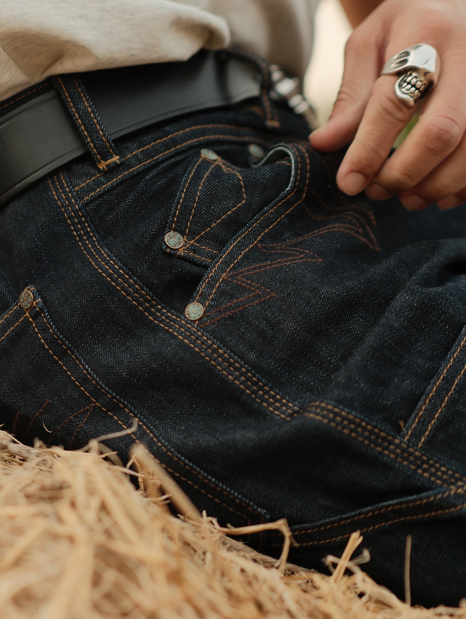 【U LAN】Rivet Heavy Pile Bermuda Pants stripeshorts_1080x.webp?v=