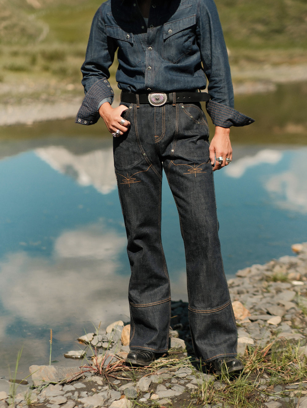 Western Series 16.4OZ Logger Flared jeans