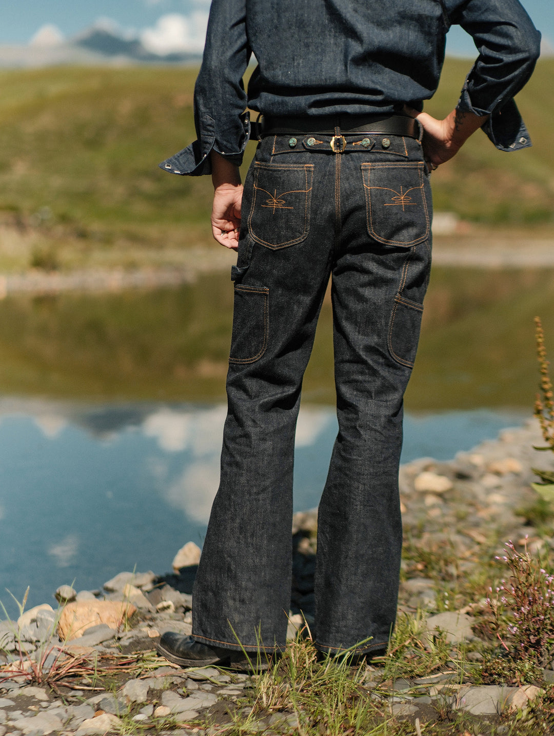 Western Series 16.4OZ Logger Flared jeans