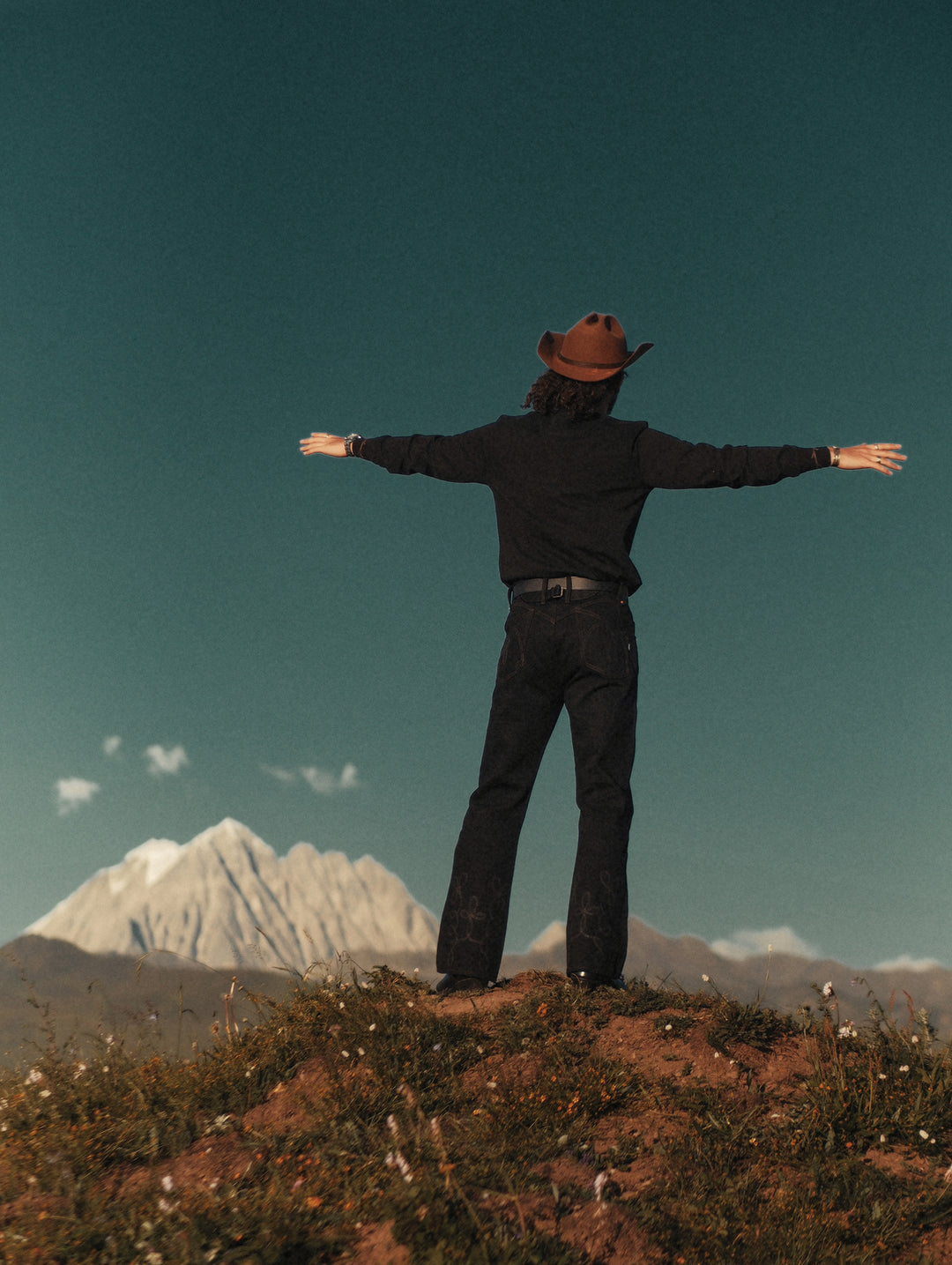 Mvc&Co. Desert Lily Embroidered Henley shirt