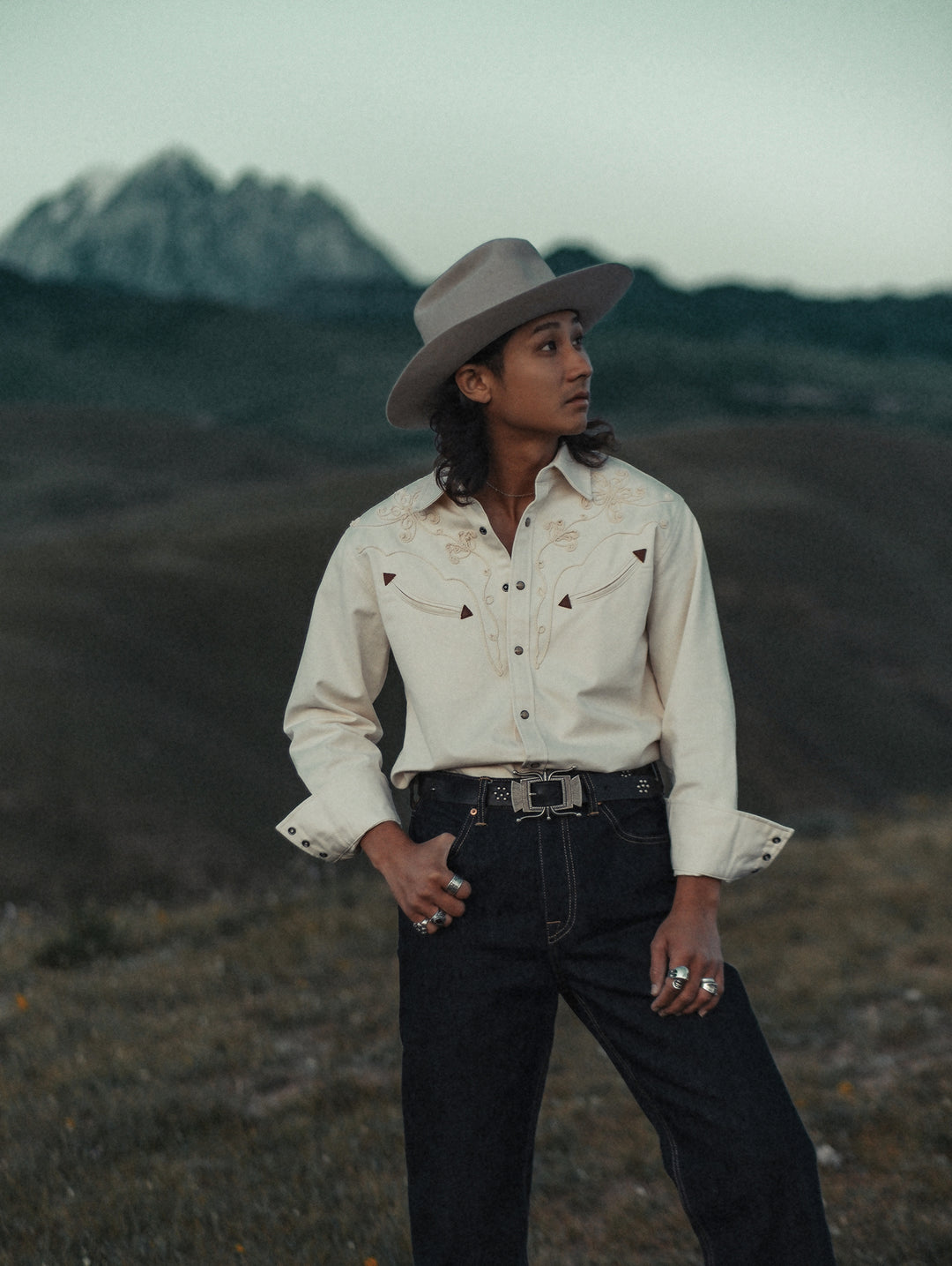 Mvc&Co. White Denim Couching Embroidery Shirt