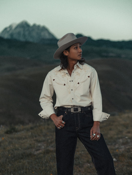 Mvc&Co. White Denim Couching Embroidery Shirt