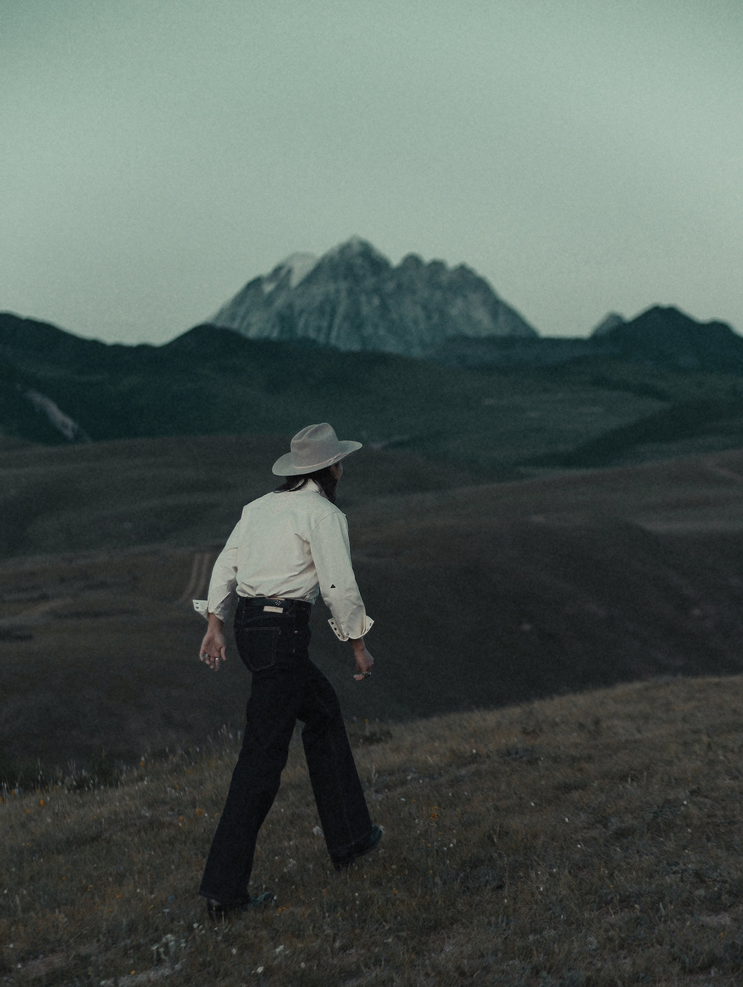 Mvc&Co. White Denim Couching Embroidery Shirt