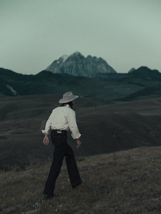 Mvc&Co. White Denim Couching Embroidery Shirt